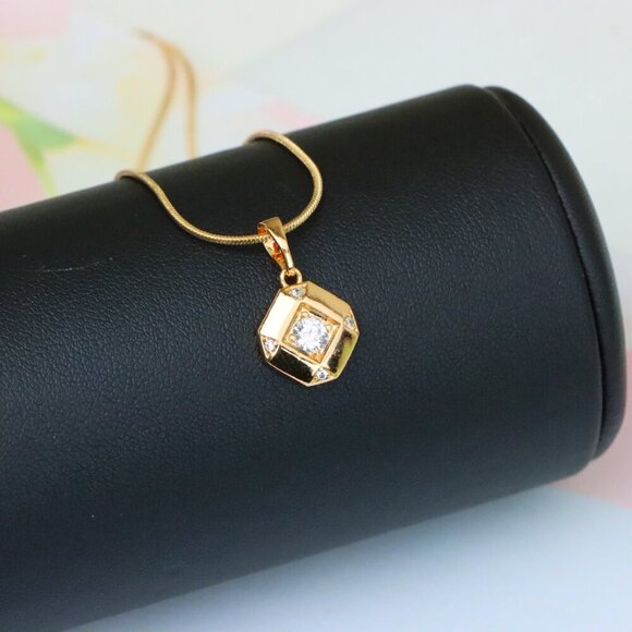 "Rose Gold Geometric Pendant with Central Sparkling Stone Detail, XPPT1387 - Picture 3 of 14